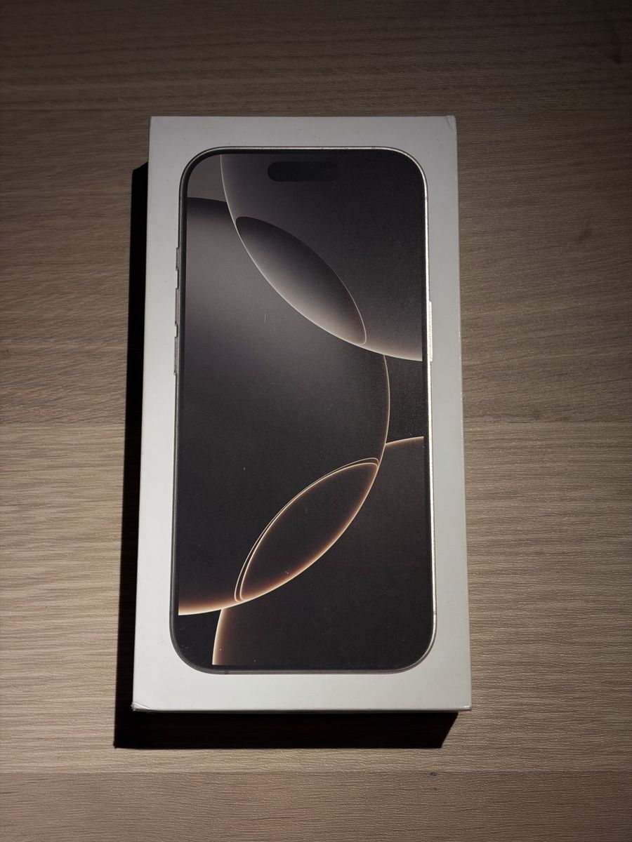 Autres décorations & accessoires: iPhone 16 Pro Desert Titanium Box – Neuf (Voir description) à Winterthur par korrupcioner