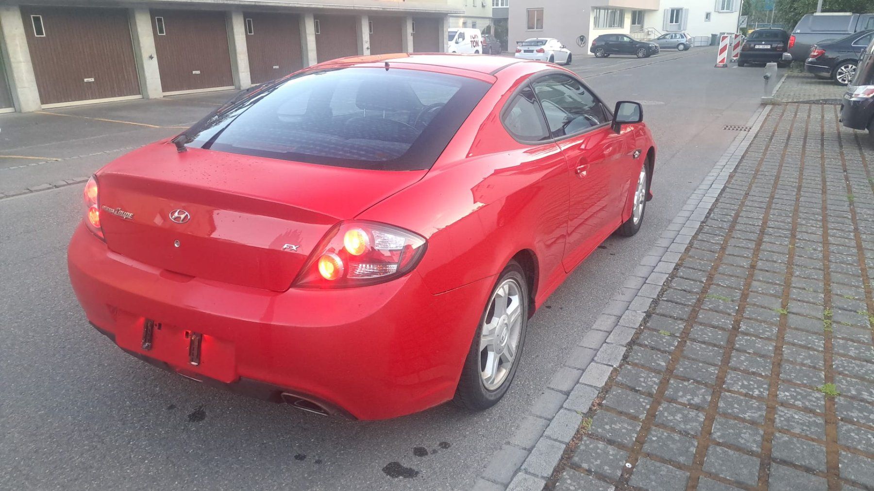 Hyundai Automobili: Hyundai coupé 2.0 2009 137000km – Usato da Neuhausen venduto da ORGULLO 7