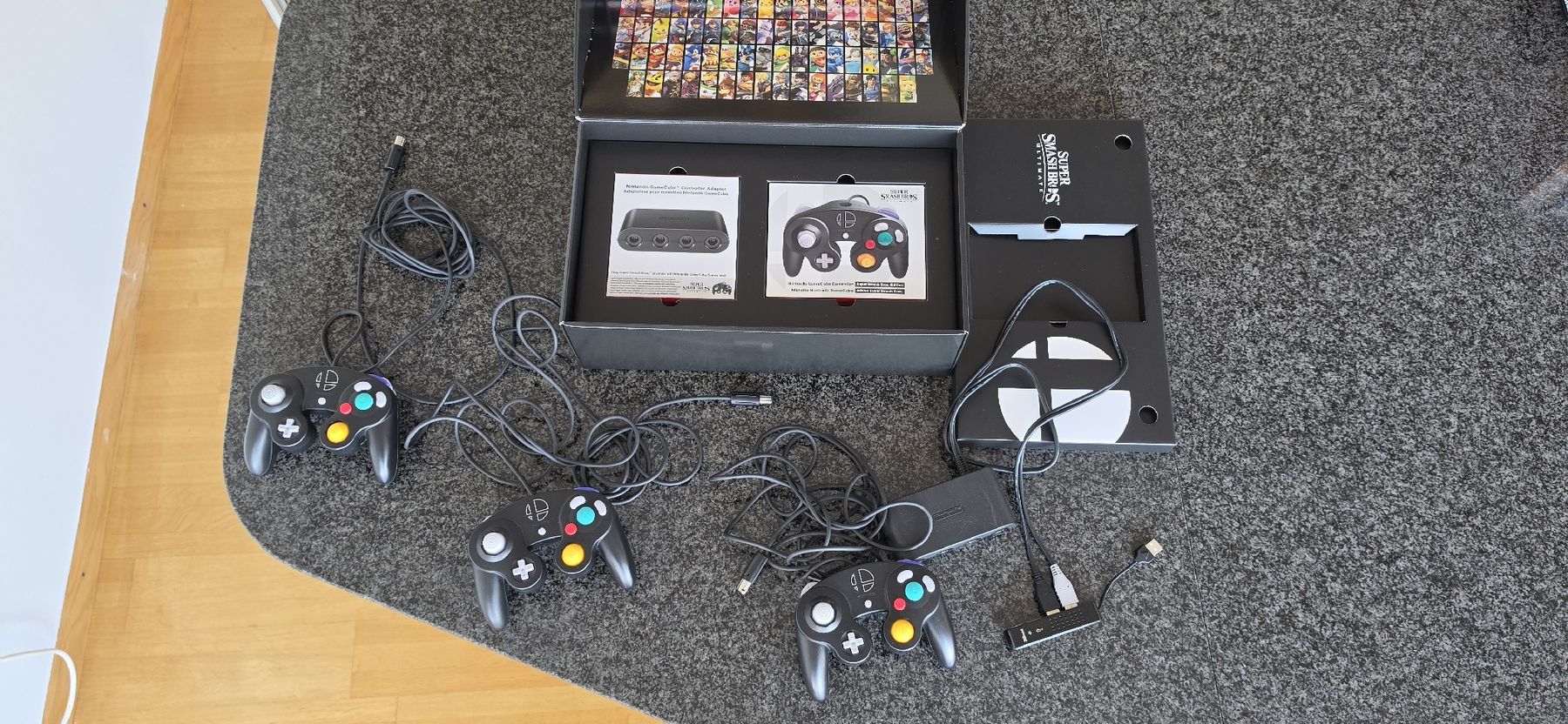 Câbles: Super Smash Bros Ultimate Limited Edition Box mit Controller – D'occasion à Aarau Rohr par Shad