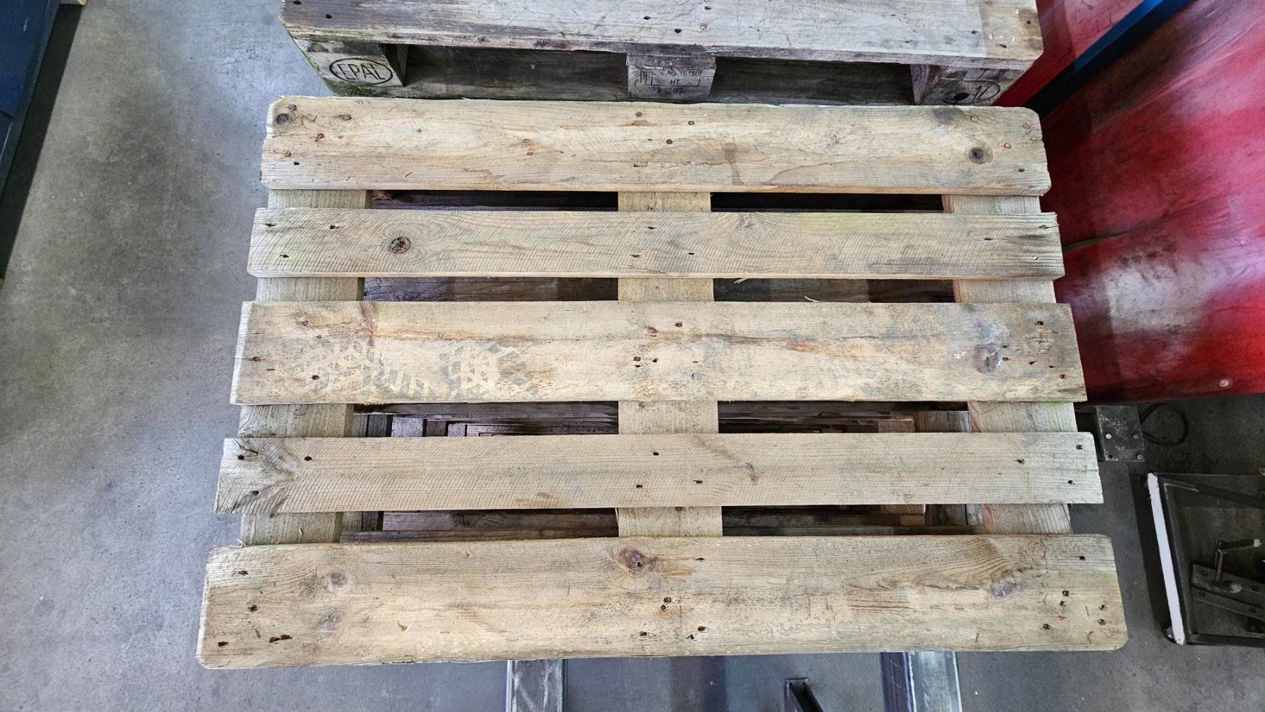 Pallets: 5x Europalette – Usato da Weiach venduto da SureshN 3