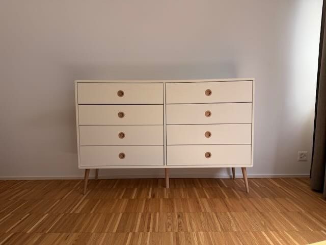 Commodes: Kommode Sideboard weiss mit Holzgriffen – D'occasion à Luzern par _rst_ 1