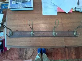 Garderobe mit 4 Haken, Masken-Motiv, Holz, Antiquitäten-Stil