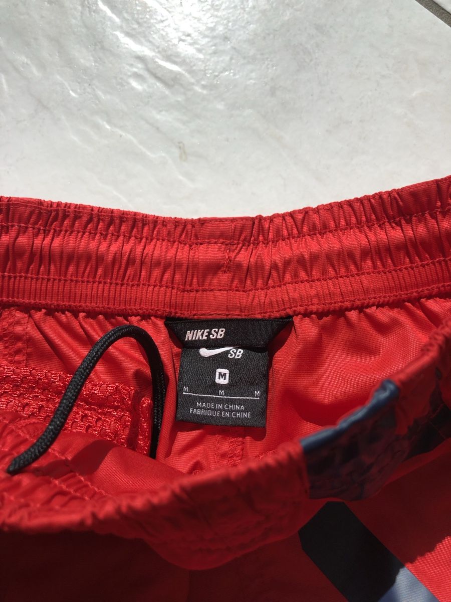 Pantaloni: Short Nike SB taille M – Usato da Colombier NE venduto da thomasarquint 3