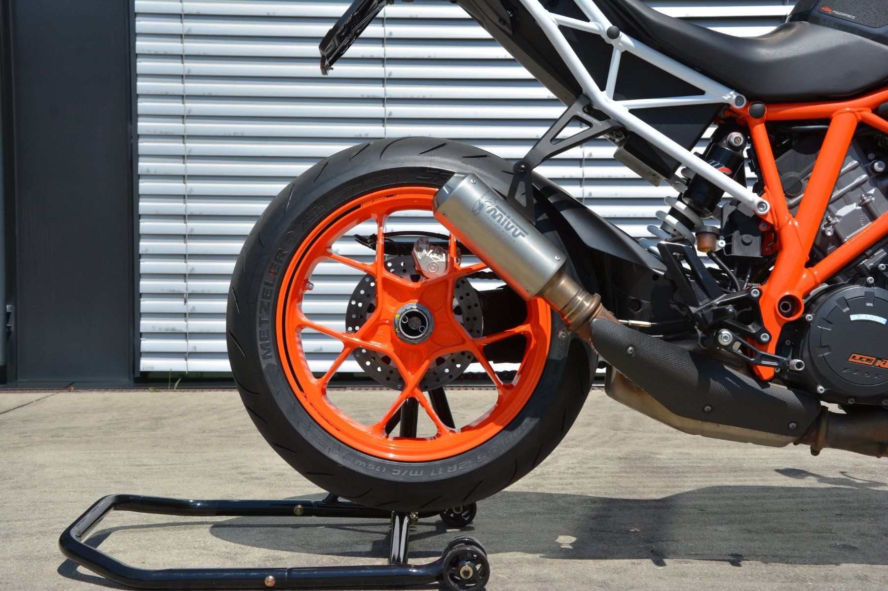 KTM Strasse: KTM 1290 Super Duke R – Gebraucht aus Oberkulm von Curiger-Automobile 2