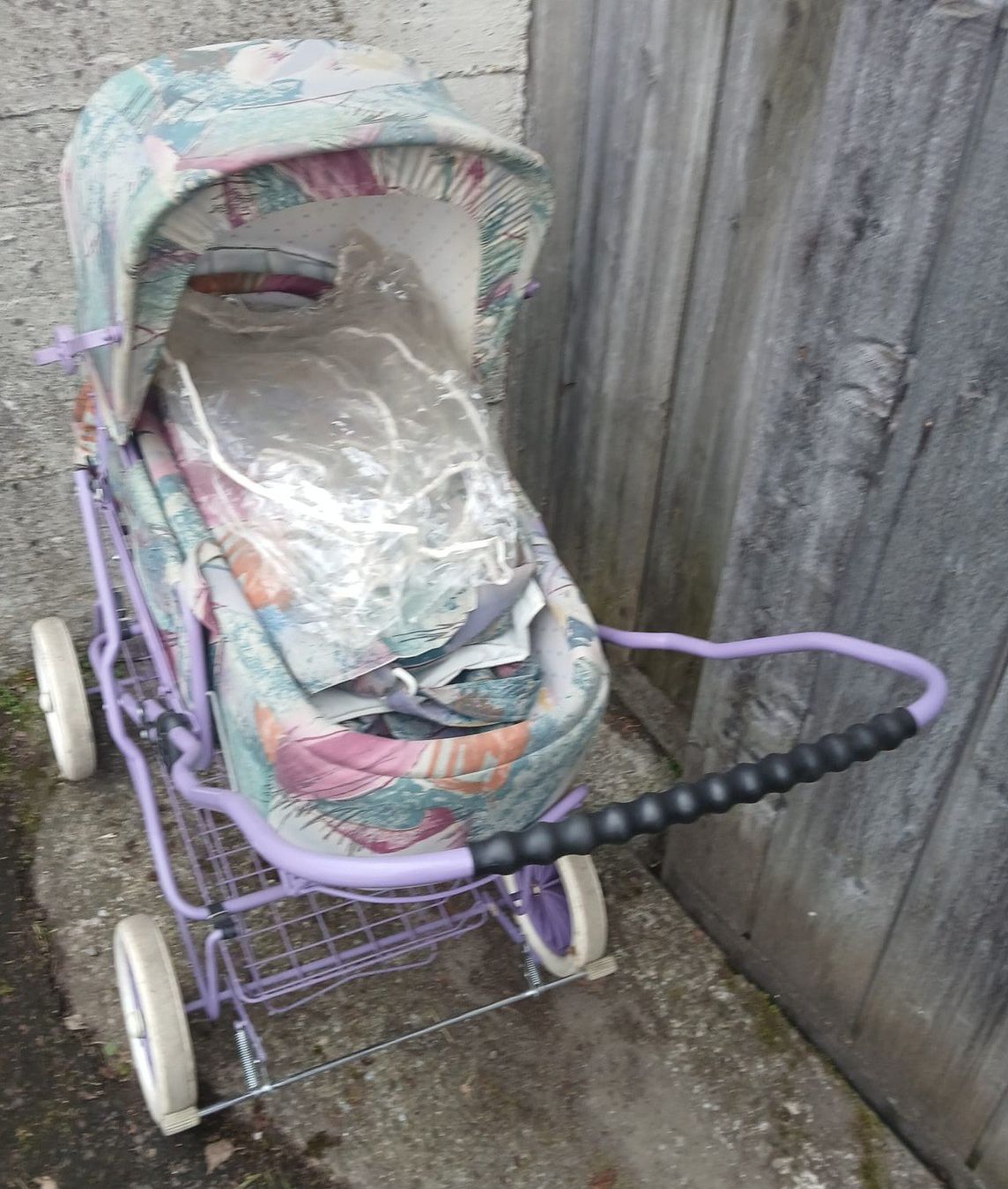 Carrozzine: alter Kinderwagen – Usato da Bäretswil venduto da mar_cr75 1