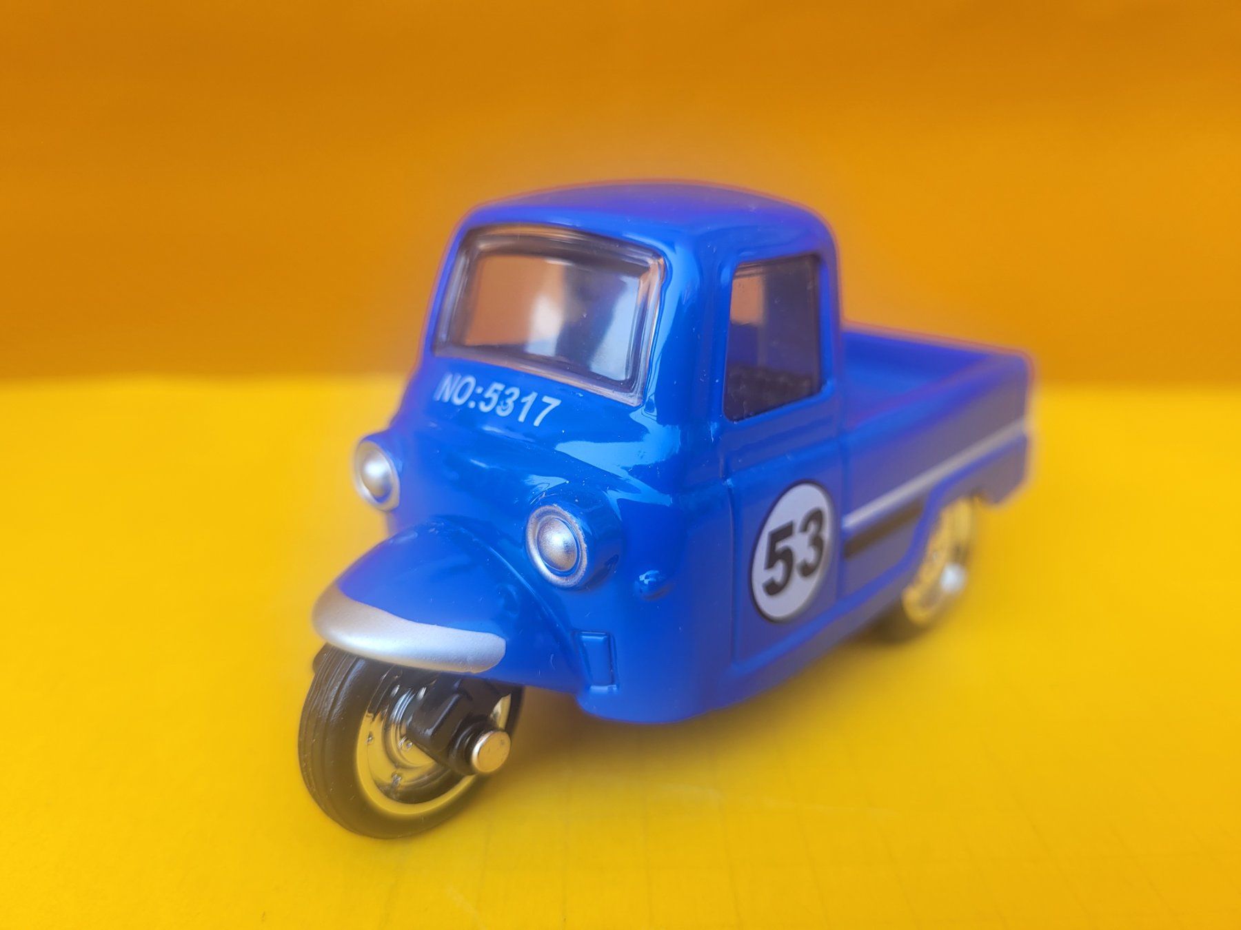 Volkswagen Voitures modèles: SH760A Sedan, env. 1:36 – Neuf (Voir description) à Domdidier par Bimbo57 1