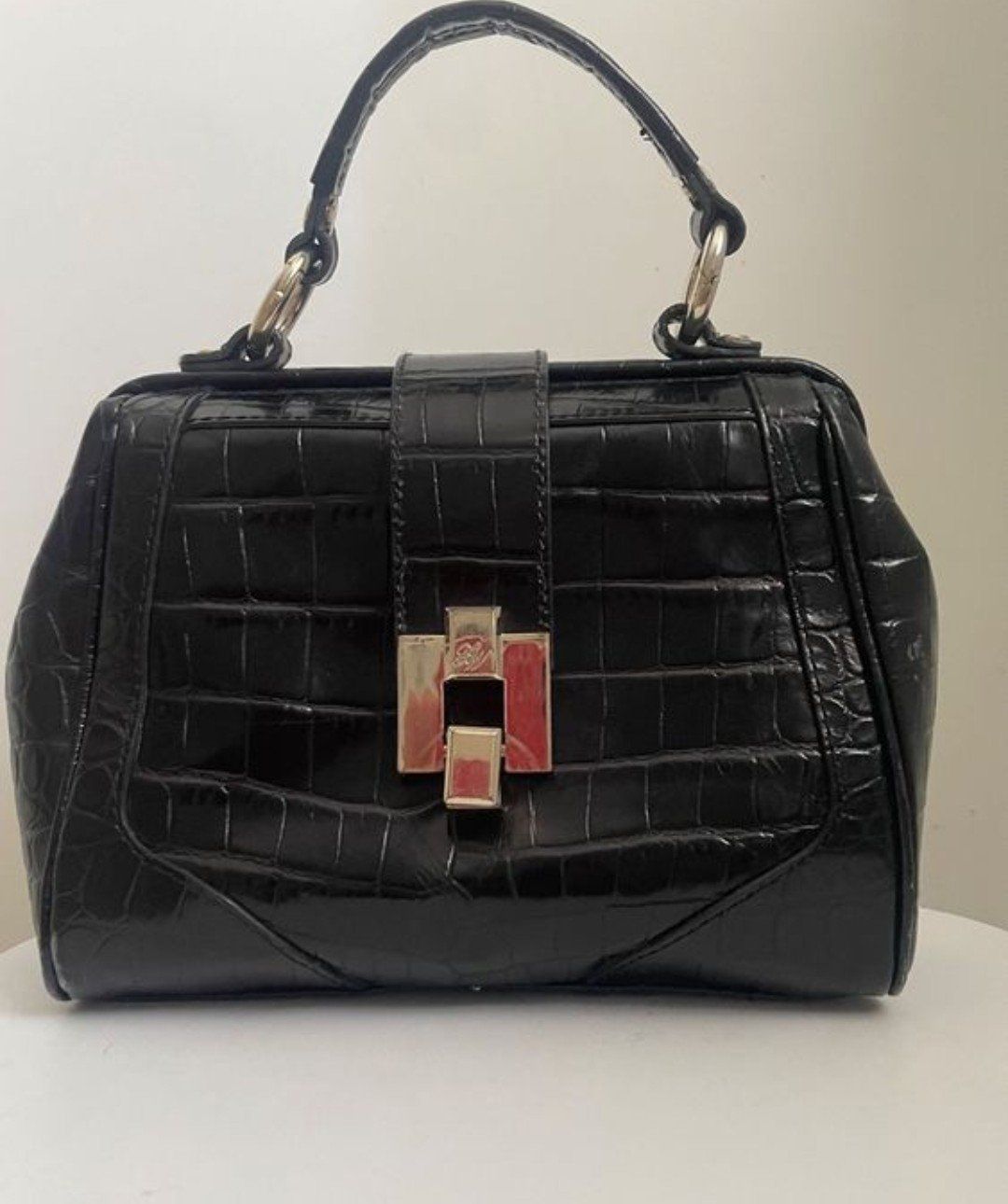 Zara Borse da donna: Ledertasche Zara – Usato da Hochdorf venduto da C0C