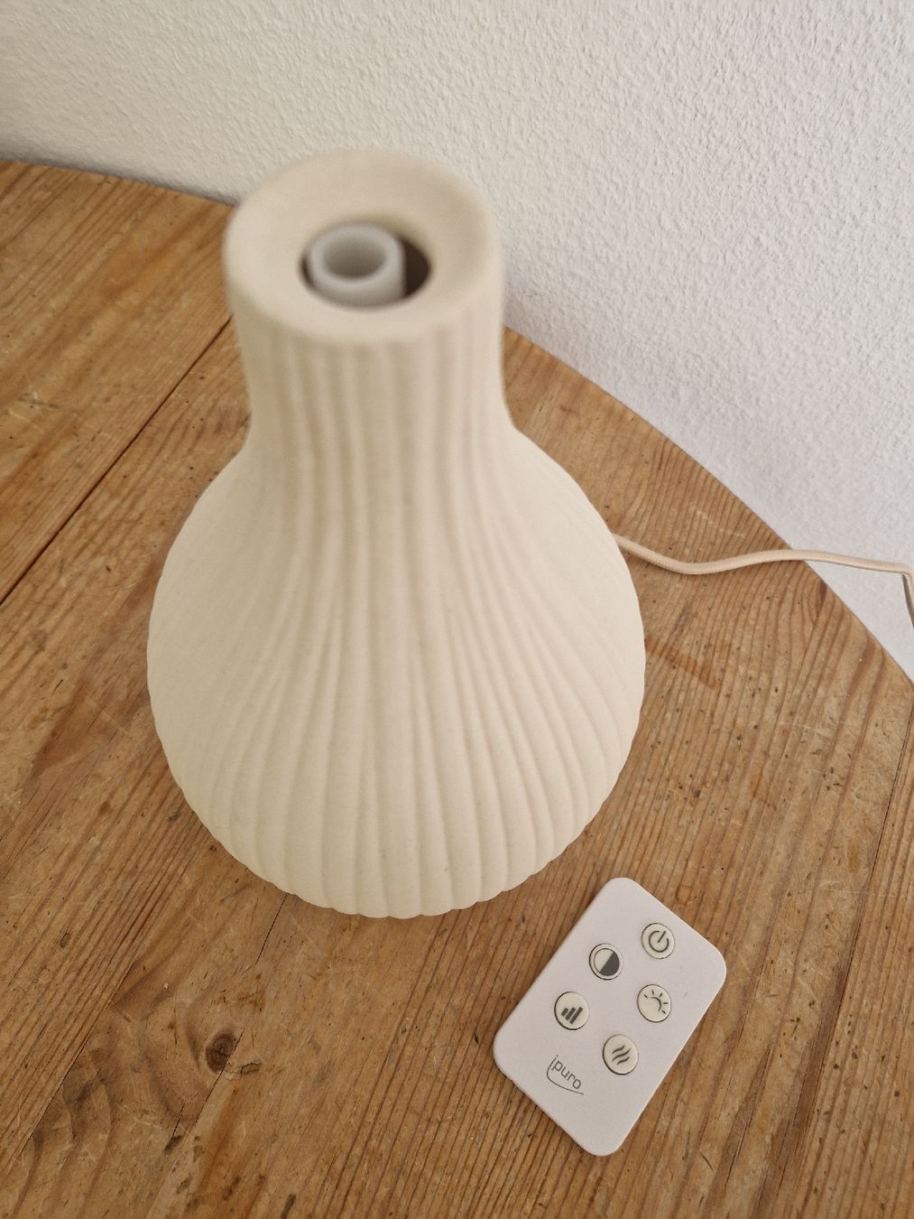 Ipuro Diffusori di oli essenziali:  ipuro Air Sonic Aroma Diffusor, vase beige  – Usato da St. Gallen venduto da Sayuri 1