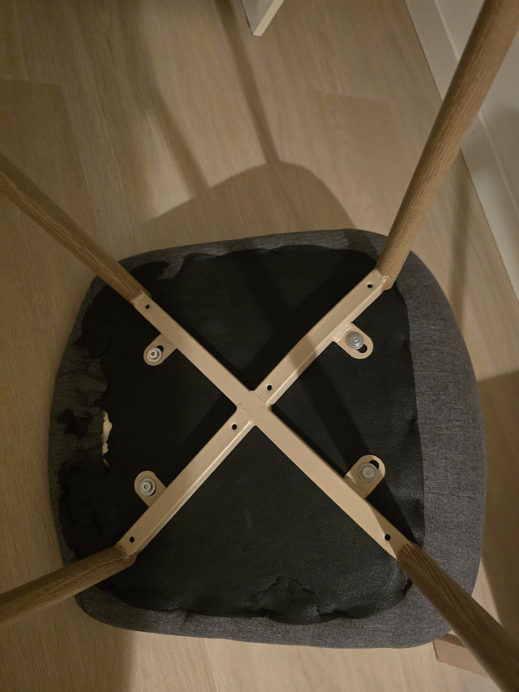 Chaises: 7x Esszimmerstühle aus Stoff – D'occasion à Sursee par livia12 5