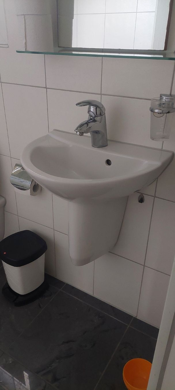 Eviers & lavabos: Waschtisch Lavabo – D'occasion à Meisterschwanden par Mazdak.haeri