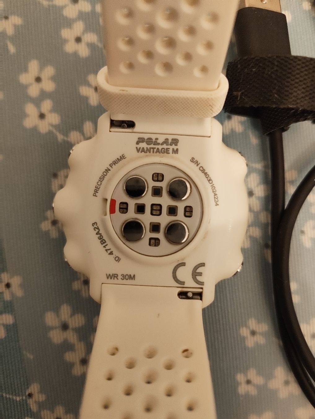 Polar Smartwatch: Polar Vantage M - Montre multisports blanche – Usato da Vevey venduto da faithfully_blonde 1