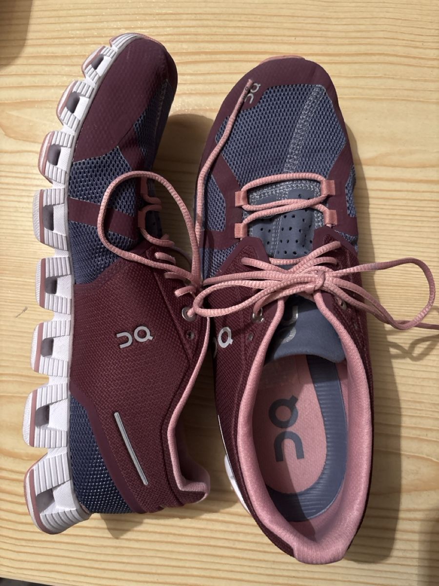 On Scarpe da donna: On Schuh Damen Grösse 40.5 – Usato da Unterentfelden venduto da Lavach 2