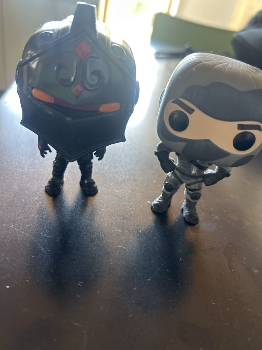 Statuette: 2x figurine pop Fortnite – Usato da Miège venduto da san_wc9t