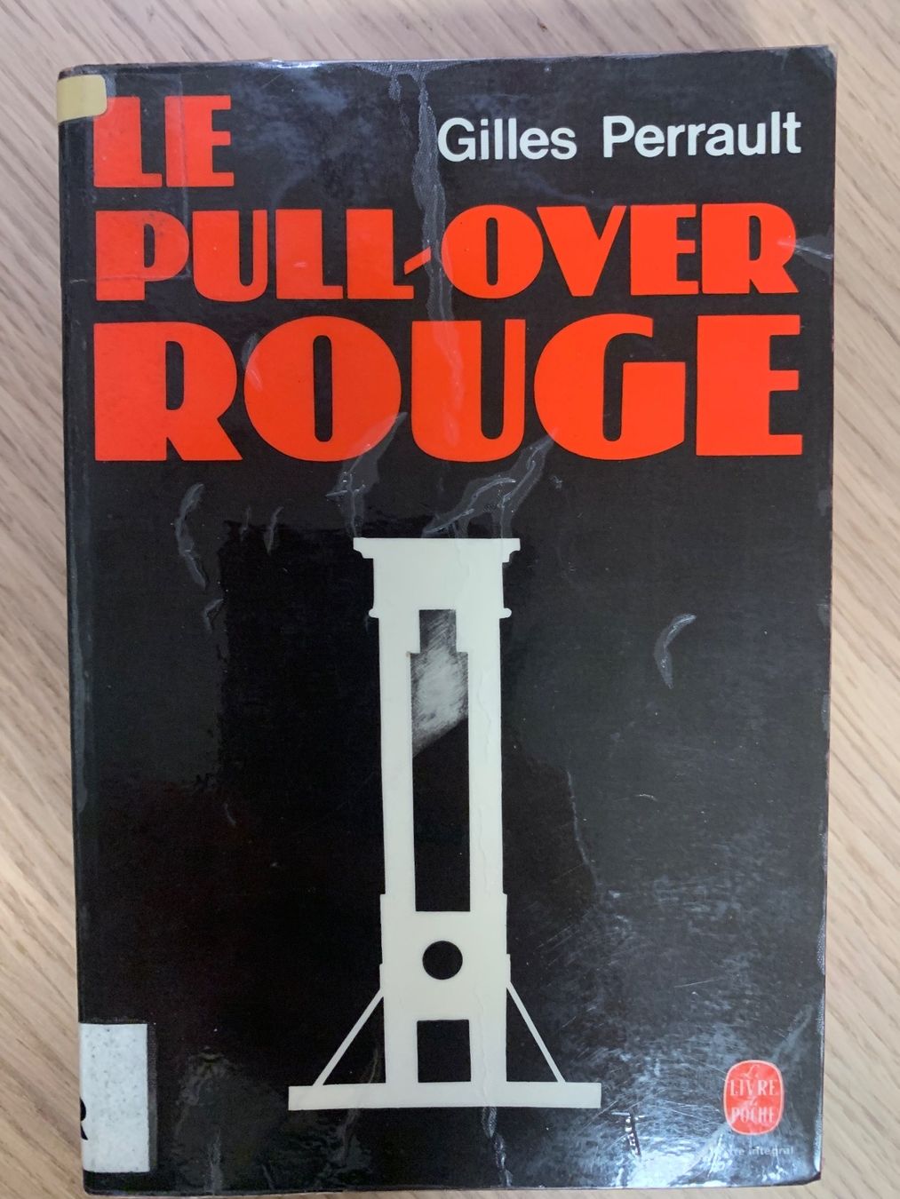 Libri: Gilles Perrault Le pull-over rouge – Usato da Meyrin venduto da cak_5np9