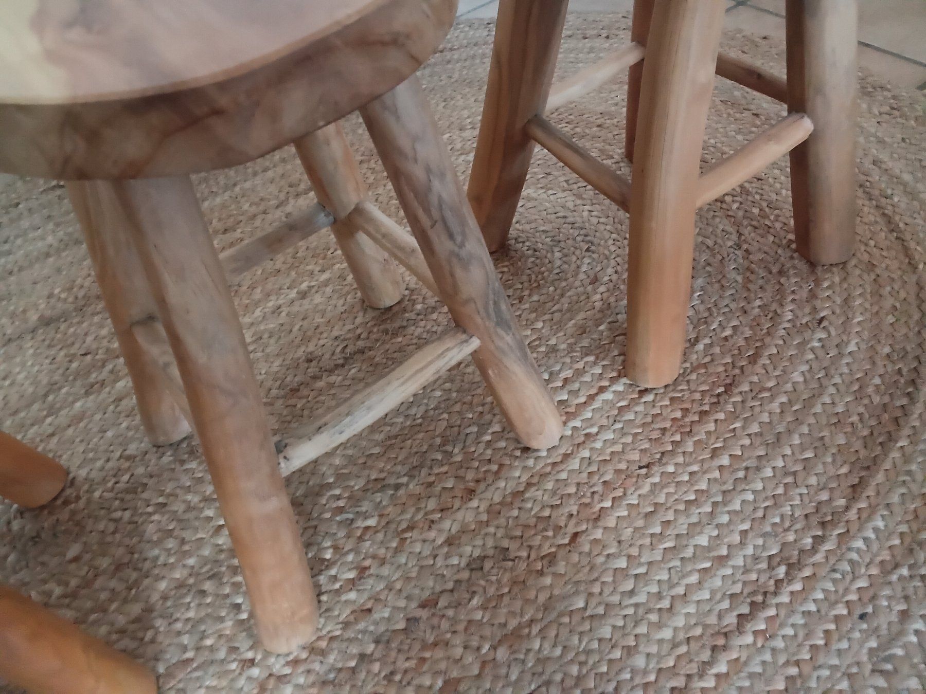 Sgabelli: 3 Holz Hocker Schemeli – Usato da Riniken venduto da Kandergrund86 2