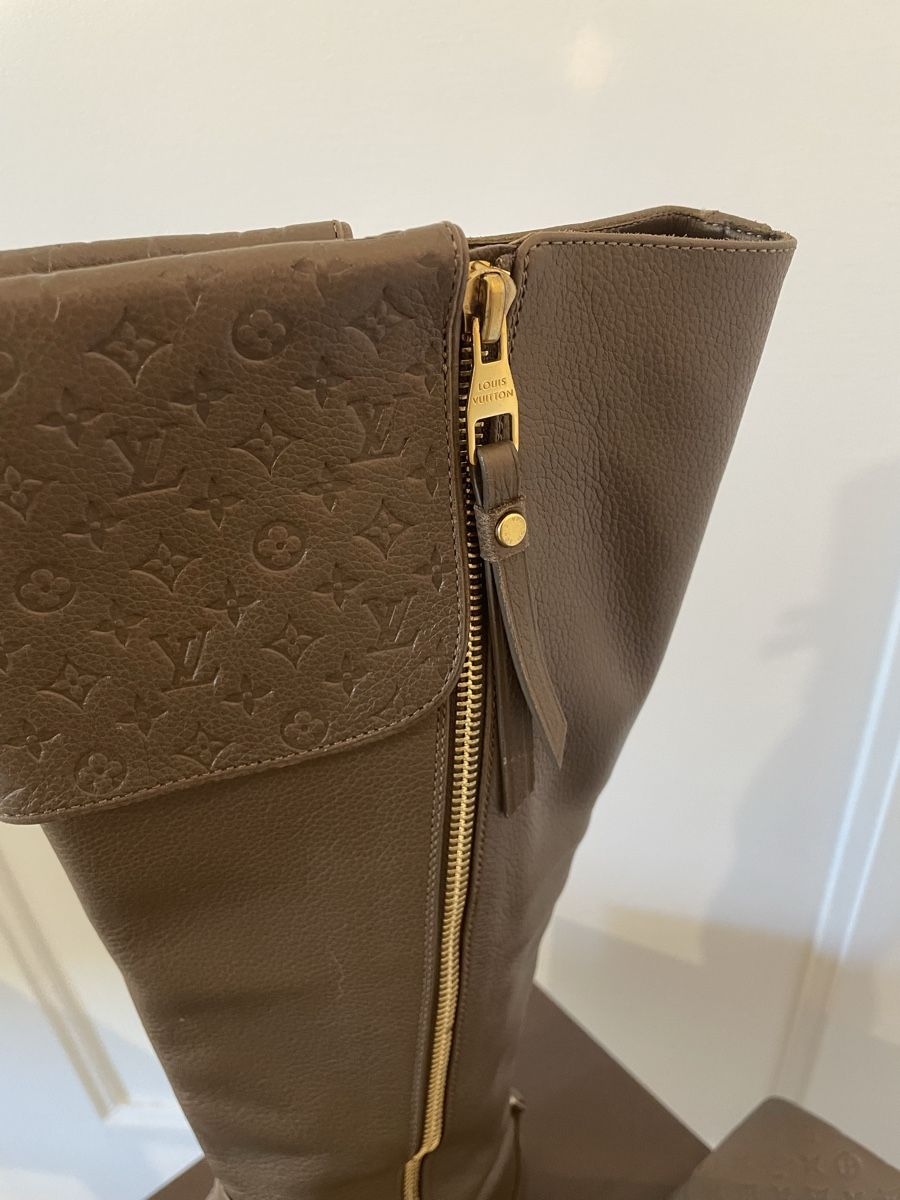 Louis Vuitton Damenschuhe: Stivali LOUIS VUITTON 40.  – Gebraucht aus Bellinzona von nat_j2w5 3