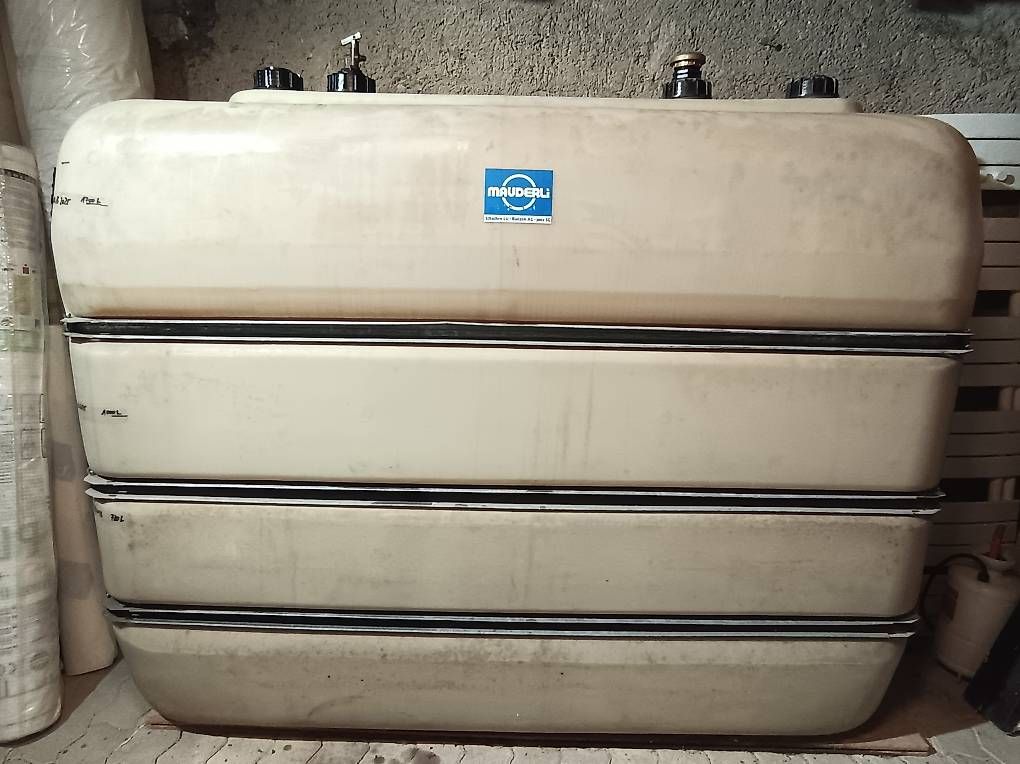 Heizung: Heizöltank 2000 Liter – Gebraucht aus Beinwil am See von myzuma