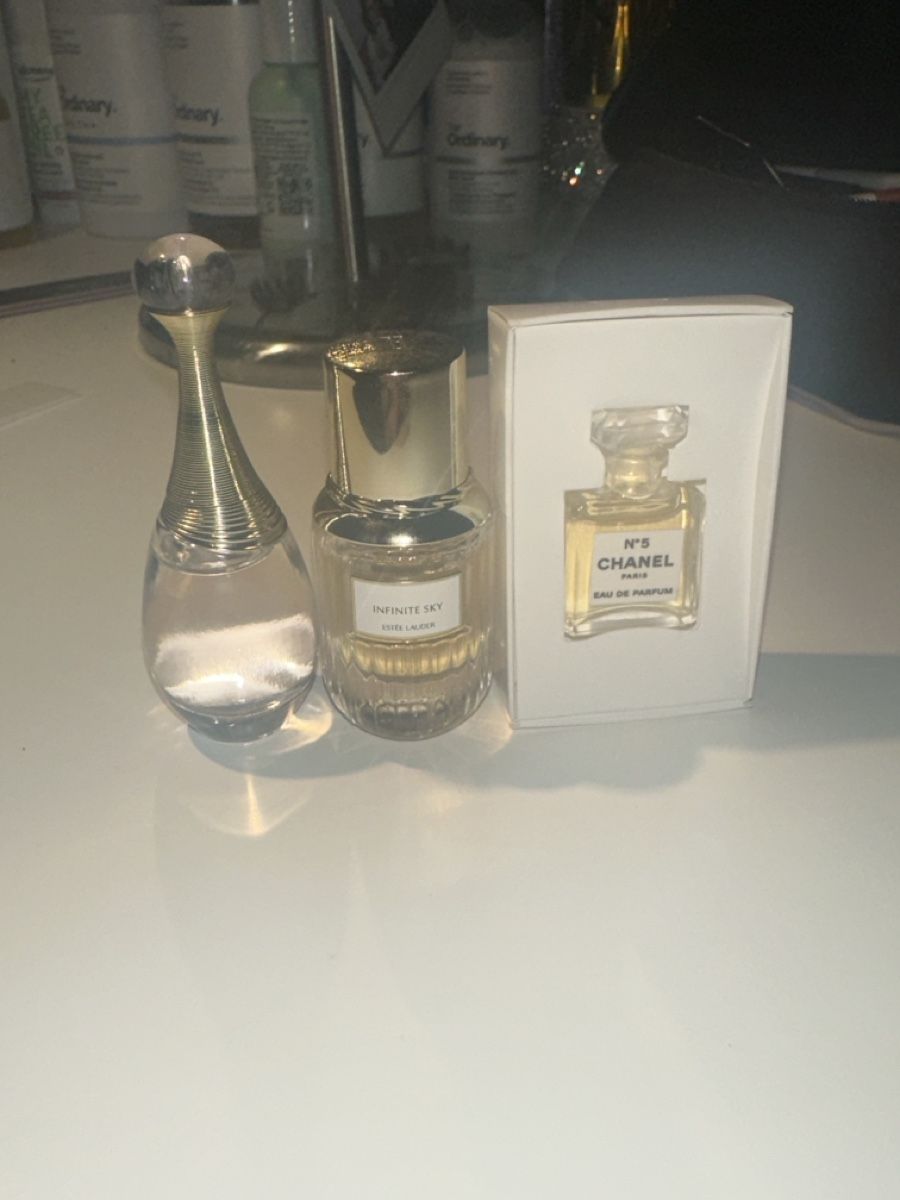Chanel Flaconi: 3 Flakons Dior, Chanel, Estee Lauder – Nuovo (secondo la descrizione) da Zürich venduto da beautystore
