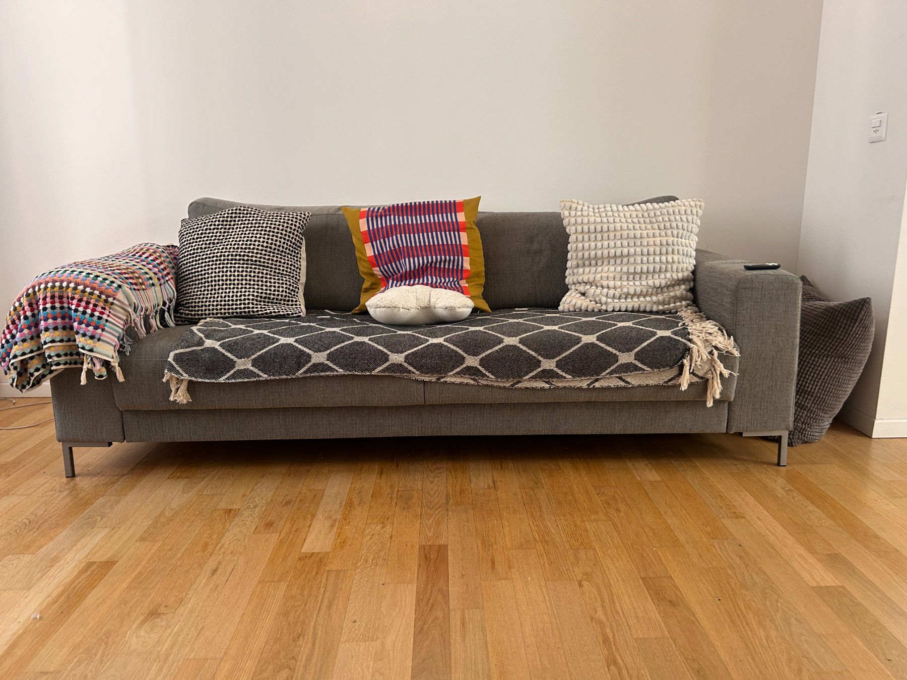 Divani: Fredriks Summer 3-Sitzer Sofa / Sofa – Hellgrau Light Grey – Usato da Zürich venduto da the_waltzer 4
