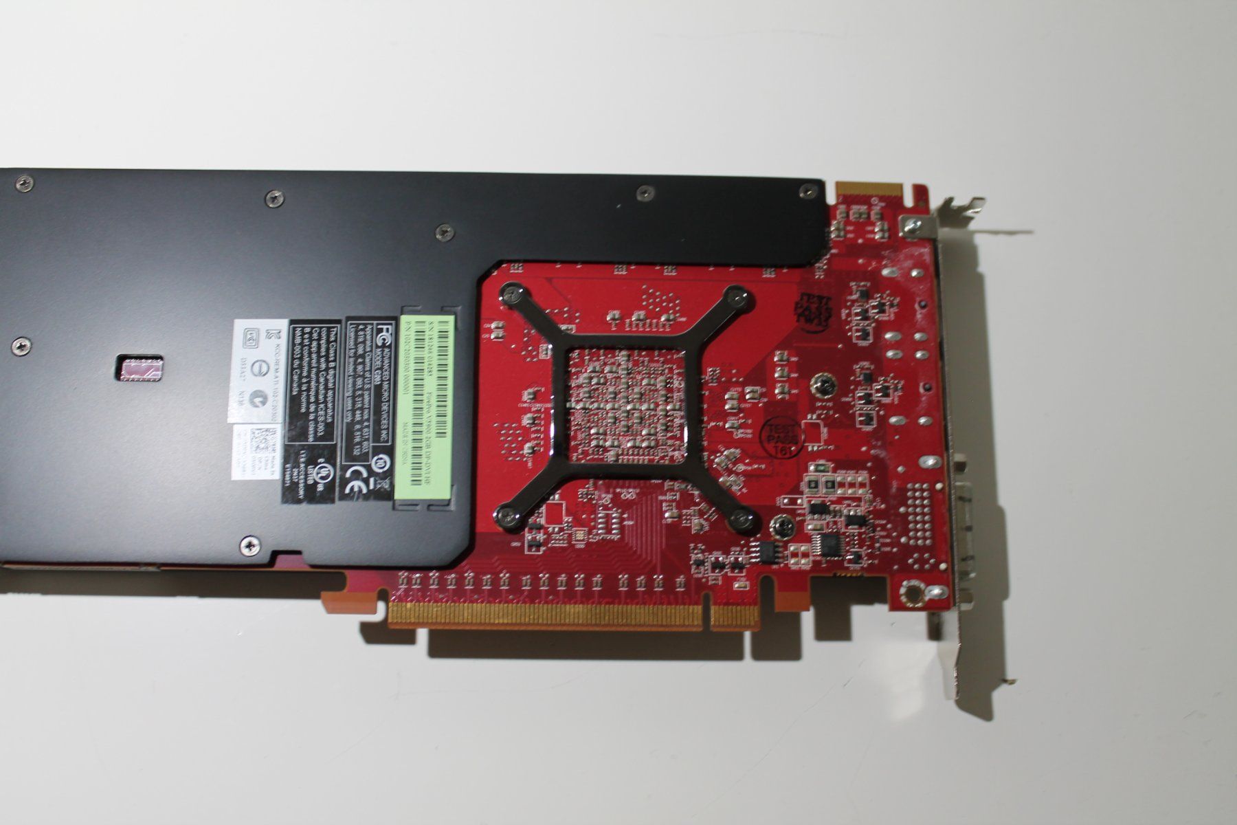 Amd Grafikkarten: AMD FIRE PRO V5900 GRAPHICS 2GB GDDR5 PCI-e GRAFIKKARTE – Gebraucht aus Basel von David25 3