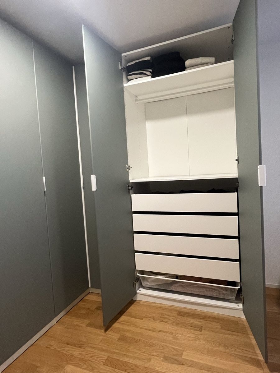 Ikea Armadi: IKEA PAX Eckschrank – Usato da Frauenfeld venduto da heyLani 2