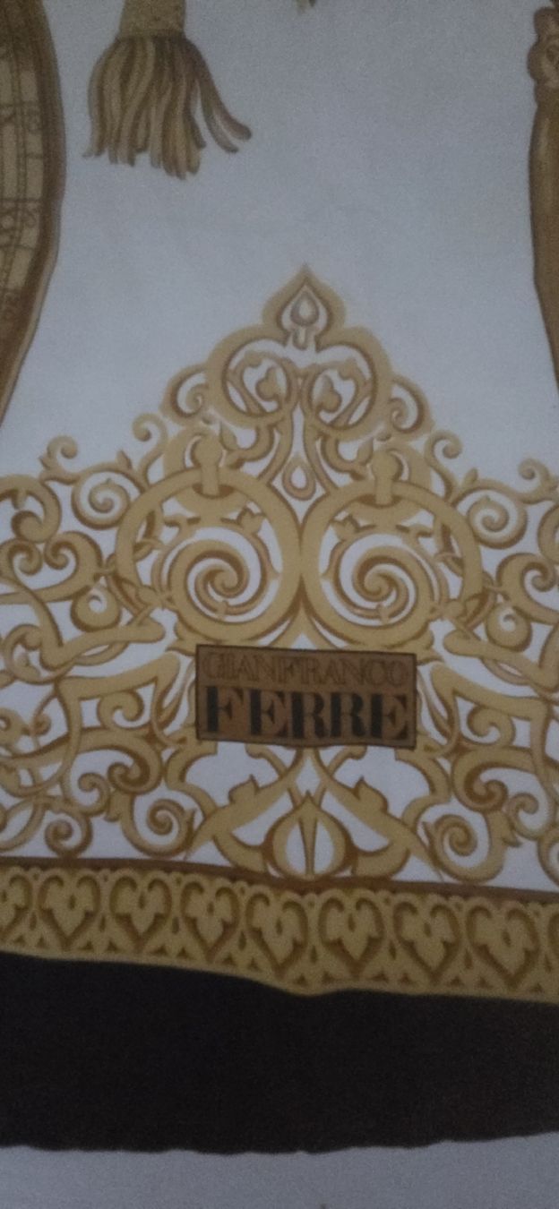 Gianfranco Ferre Foulards, Tücher & Schals: FERRÉ GIANFRANCO FOULARD – Gebraucht aus Ascona von principessacaroline 1