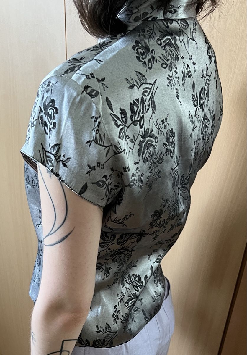 Camicette: silberne Vintage Bluse – Usato da Therwil venduto da blubblubblubb 1