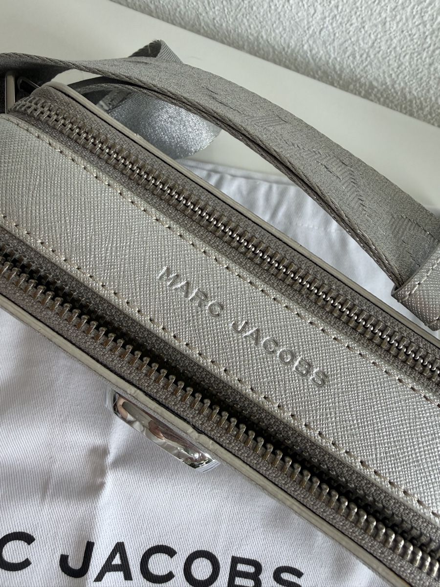 Marc Jacobs Borse da donna: Marc Jacobs Snapshot Tasche Silber – Usato da Adlikon b.Regensdf venduto da Nicoleludha 3