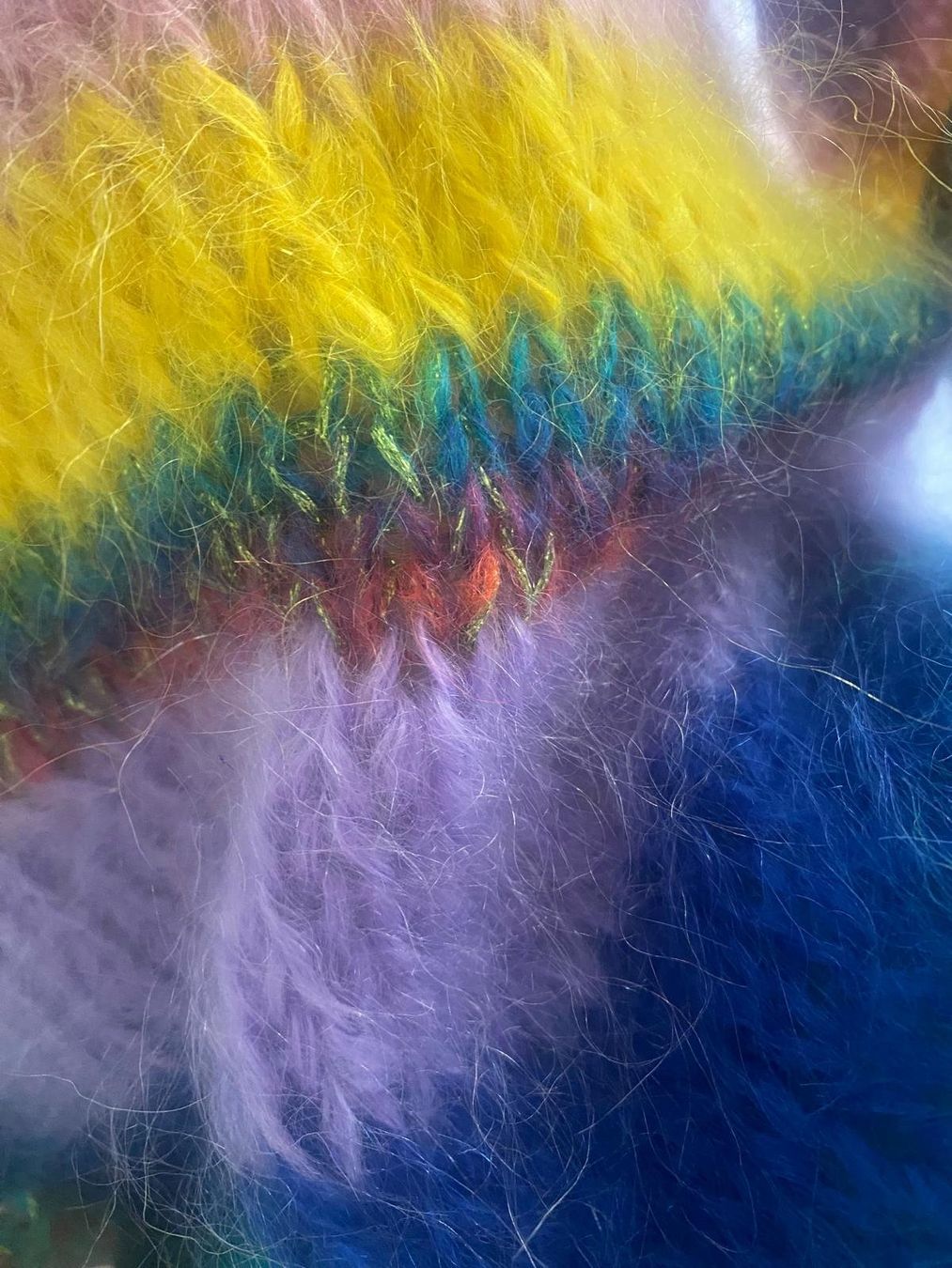 Maglioni & Felpe: Rainbow long Mohair Pulli V-Ausschnitt vorn oder hinten neu – Nuovo e nell'imballaggio originale da Lilienthal venduto da marie-bubble 3