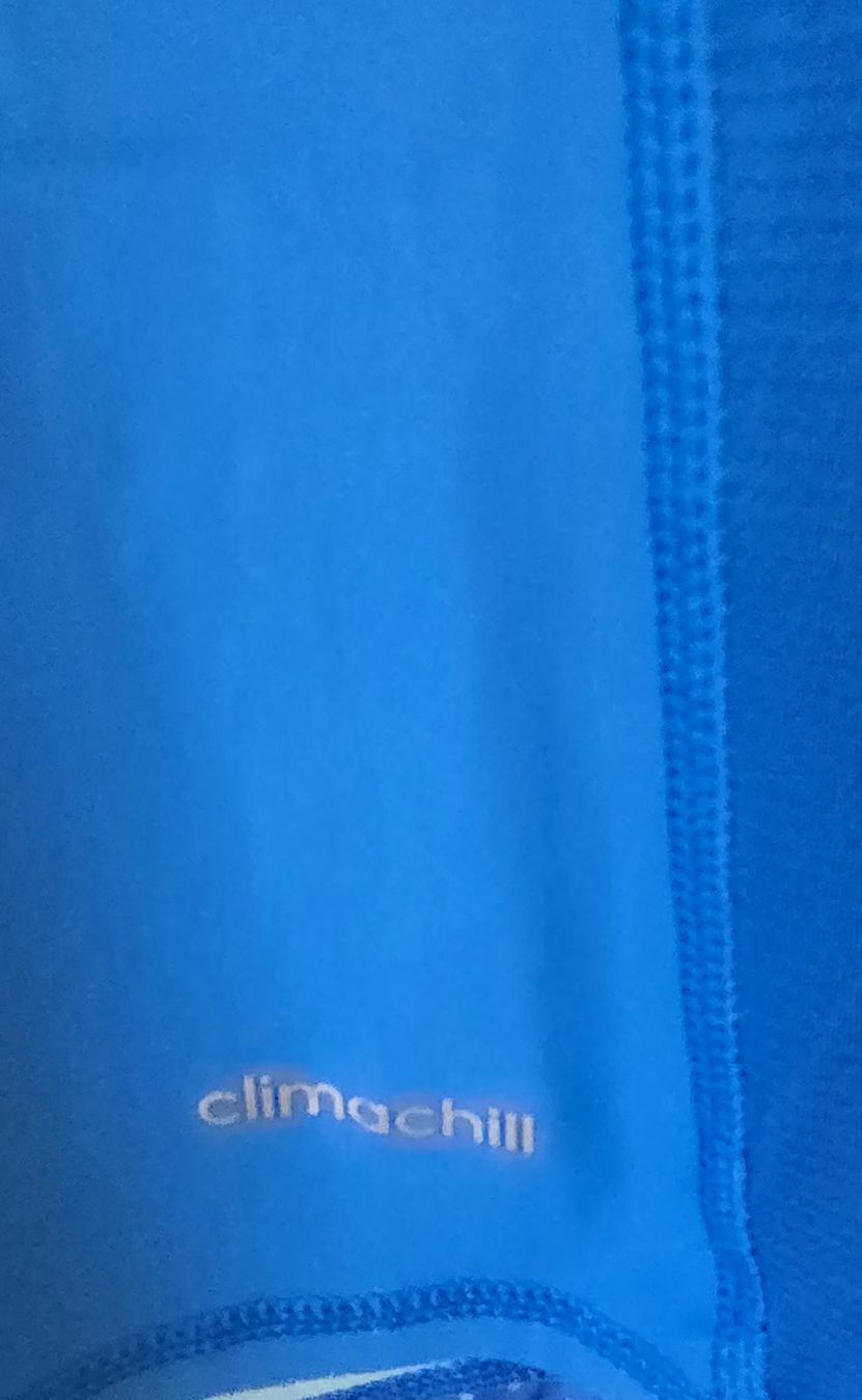 Adidas Leibchen & Hosen: Débardeur compression Adidas Techfit bleu taille M – Gebraucht aus Genève von MariaS2 3