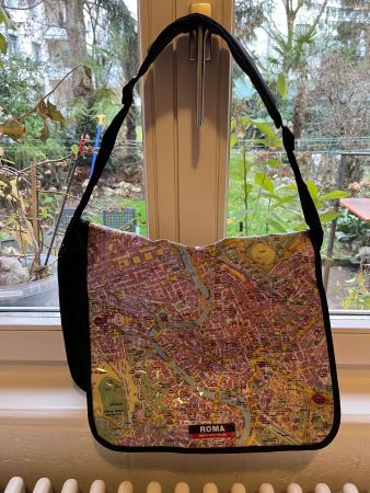 Tasche mit Stadtplan Rom