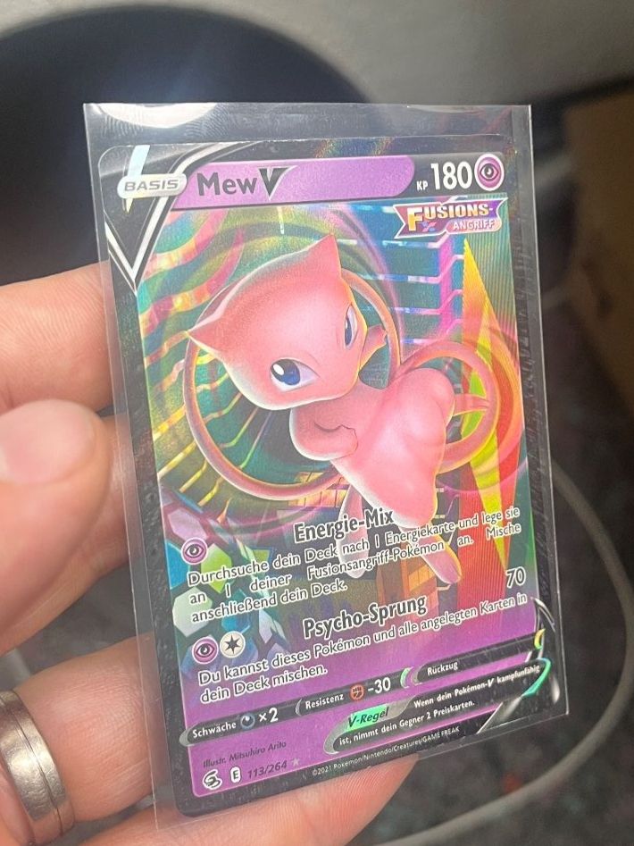 Pokémon Carte collezionabili: Mew V 113/264 – Nuovo (secondo la descrizione) da St. Niklaus VS venduto da tru_vj5x 1