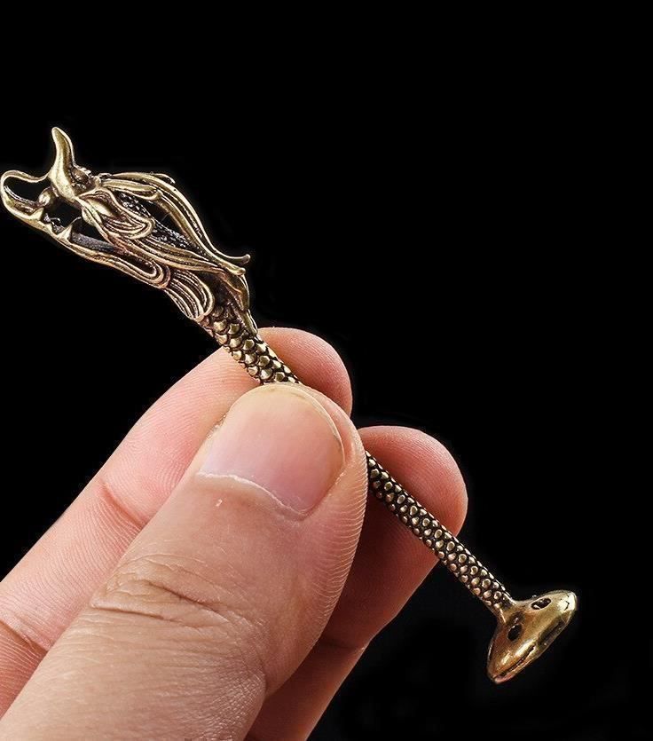 Pipe & Accessori: Drachenförmiger Pressstab – Nuovo e nell'imballaggio originale da Gurmels venduto da Swisspod 3