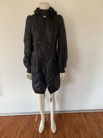 MACKAGE: Super leichter schwarzer Regenmantel, S