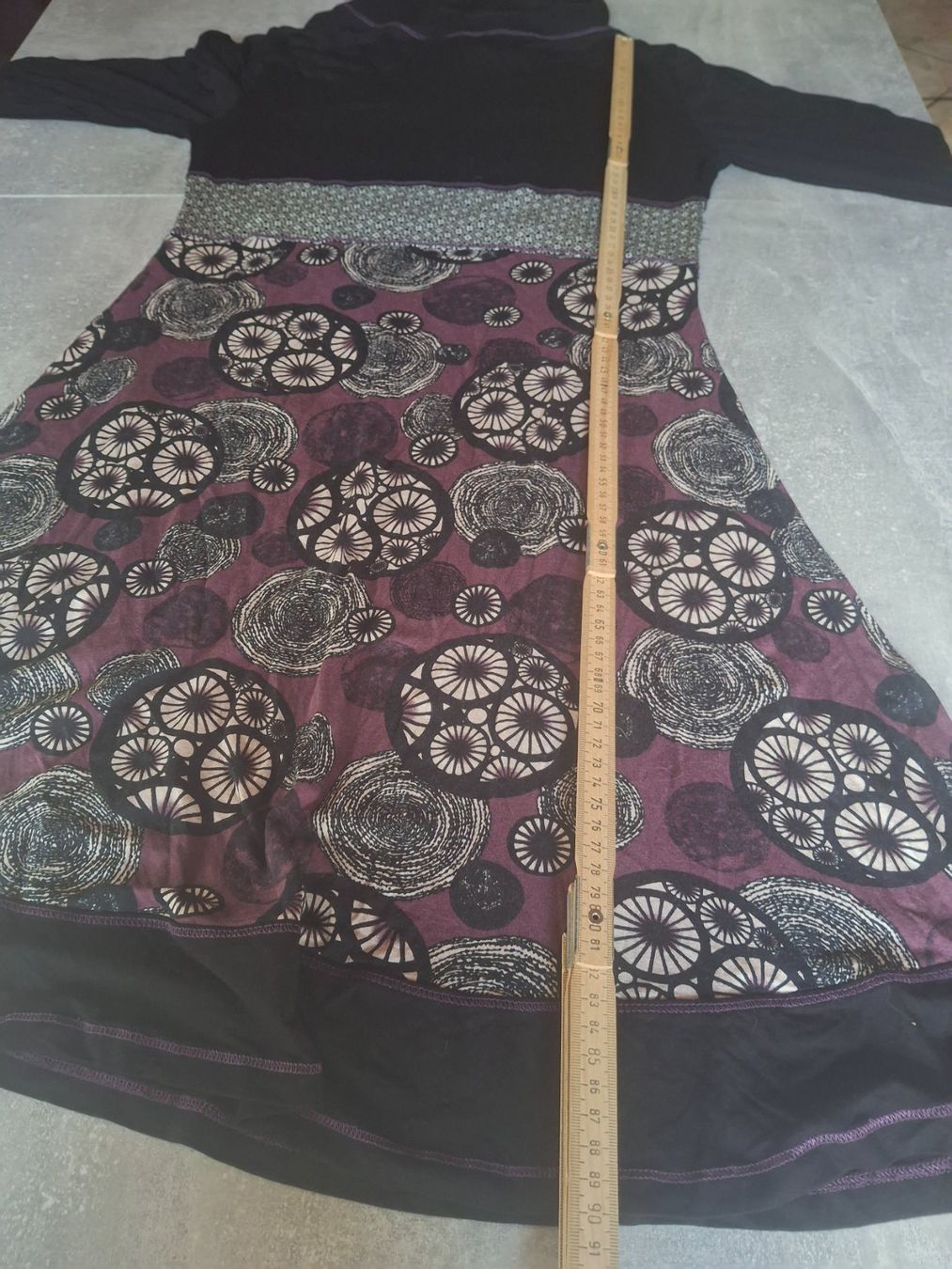 Robes: Robe fluide sur le bas taille M – D'occasion à Villiers par san_jn5w 6