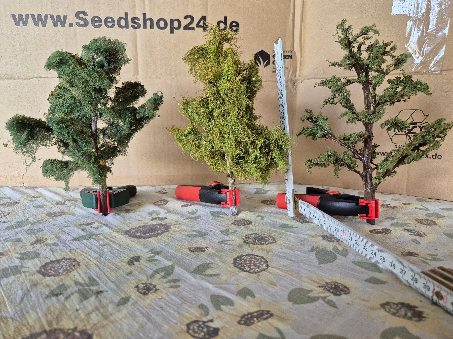 Modelleisenbahnen: schöne grosse Laubbäume Eigenbau H0 / 0 – Gebraucht aus Bibern SH von streunekater 4