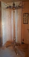 Antike Garderobe / Kleiderständer, Nussbaum