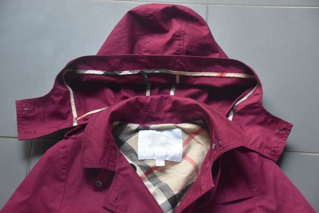 Burberry Giacche & Cappotti: Trench Coat  Burberry  - 12A – Usato da Collonges venduto da Auganien 3