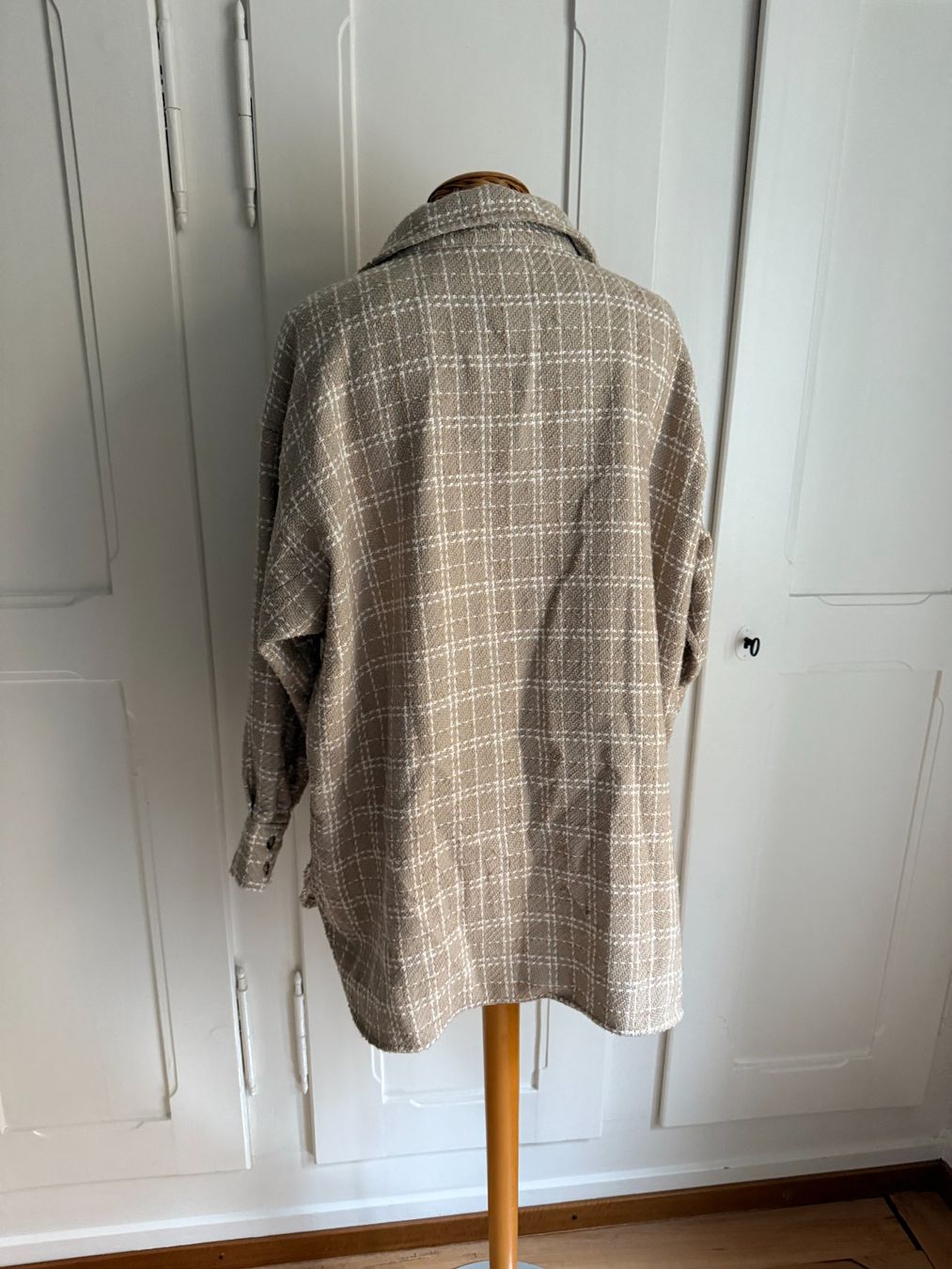 H&M Giacche: Jacke beige kariert leicht M/L – Usato da Zürich venduto da Diazaio 2