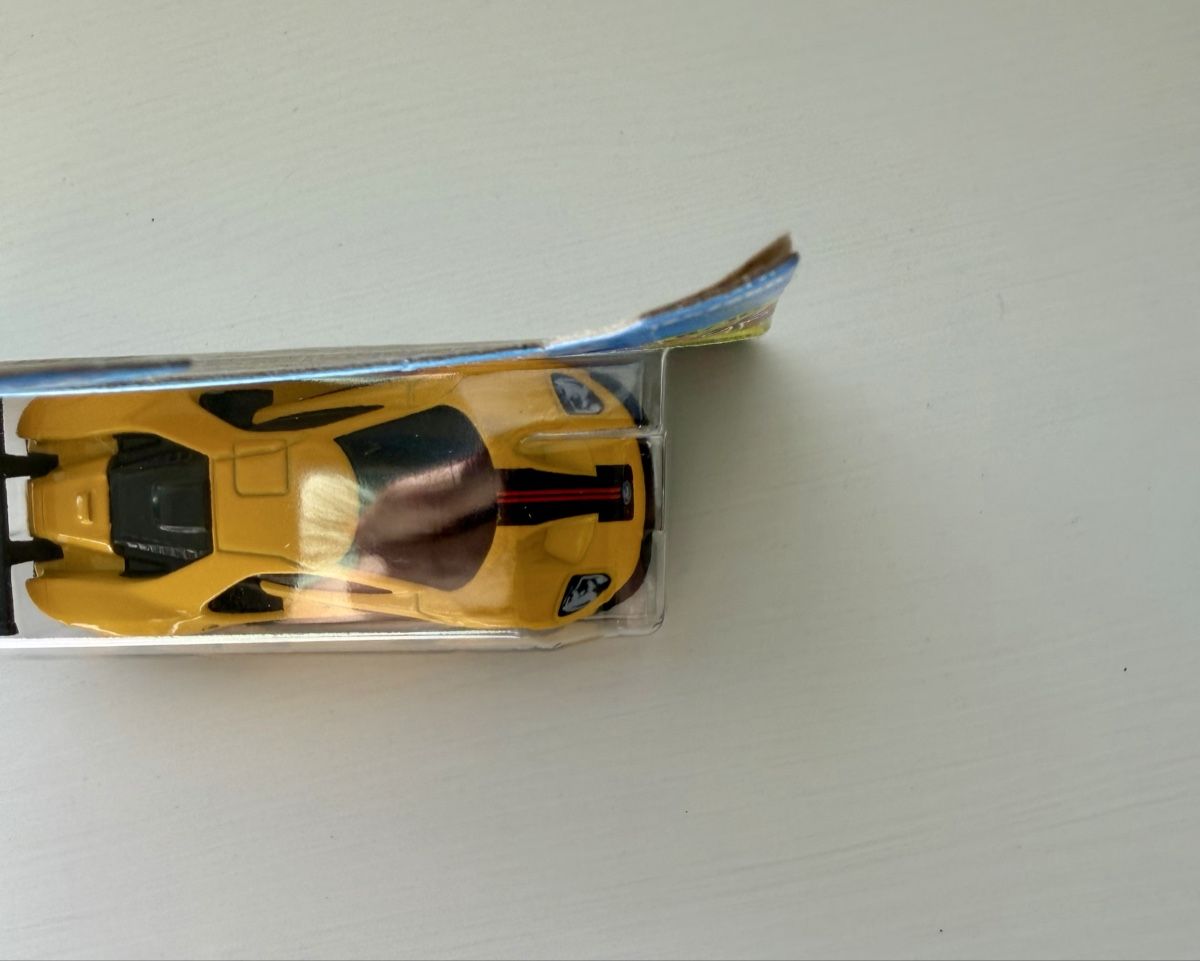 Hot Wheels Modellautos: Treasure Hunt Hot Wheels 2016 Ford GT Race Course – Neu (gemäss Beschreibung) aus Oberembrach von theZaz 3
