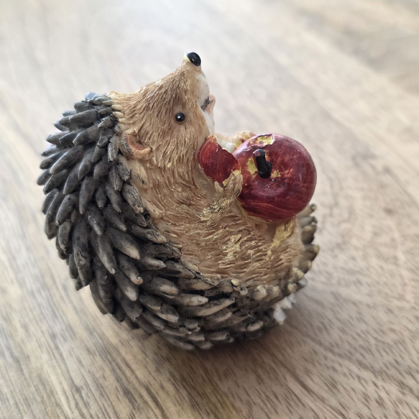 Alle Dekorationen: Igel Figur Dekoration mit Äpfeln  – Gebraucht aus Rheinsulz von Gilea 2