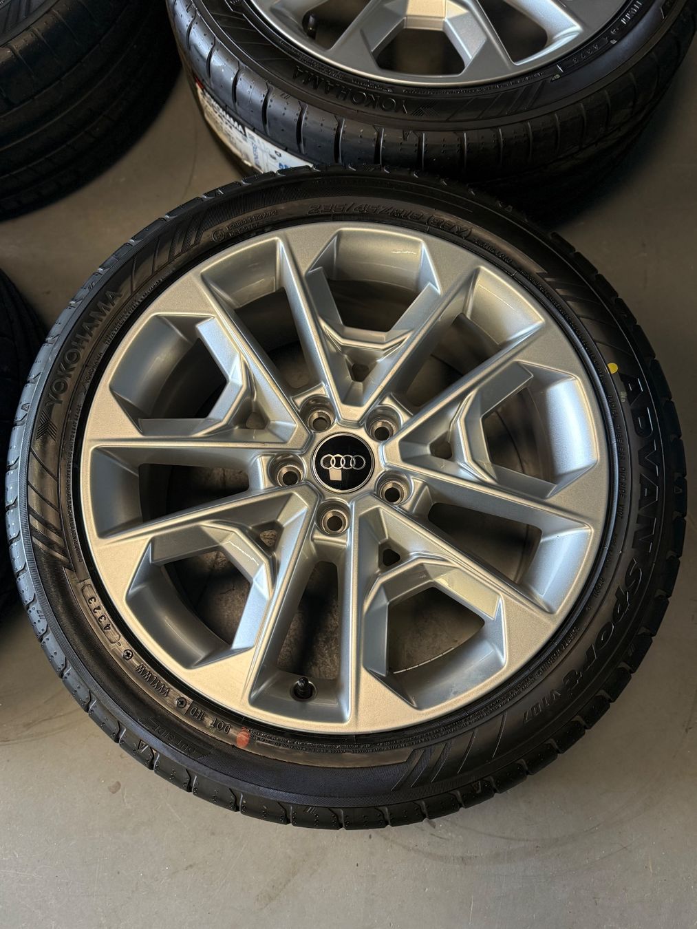 Audi Pneumatici & Ruote complete: Originale Audi Q2/SQ2 Sommerräder – Nuovo e nell'imballaggio originale da Gerlafingen venduto da Pneu-Puric 3