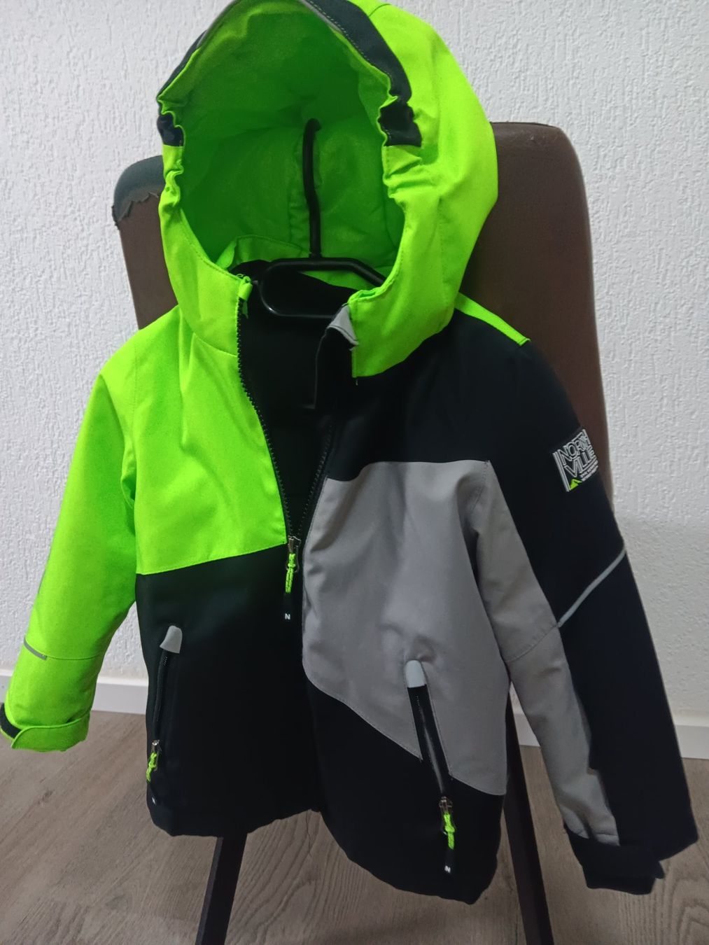 Giacche: Kinder Winter Jacke Gr.110 – Usato da Oftringen venduto da joa_bbm2 1