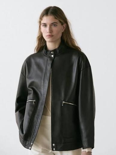 Massimo Dutti Jacken: Massimo dutti NAPPA LEATHER JACKET WITH POCKET DETAILS small – Gebraucht aus Zürich von gva_r9gs