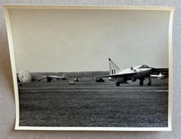 MILITÄR FLUGZEUG
