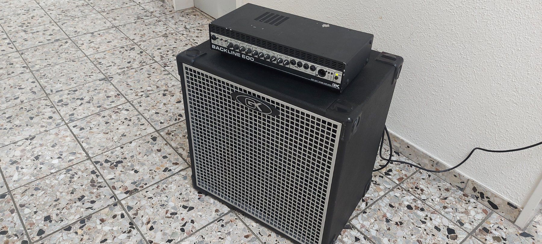 Amplificatori: Bass Amp Bundle GK Backline 600 head + Box kruger 115 BLX – Usato da Glattbrugg venduto da Swissmusik 1