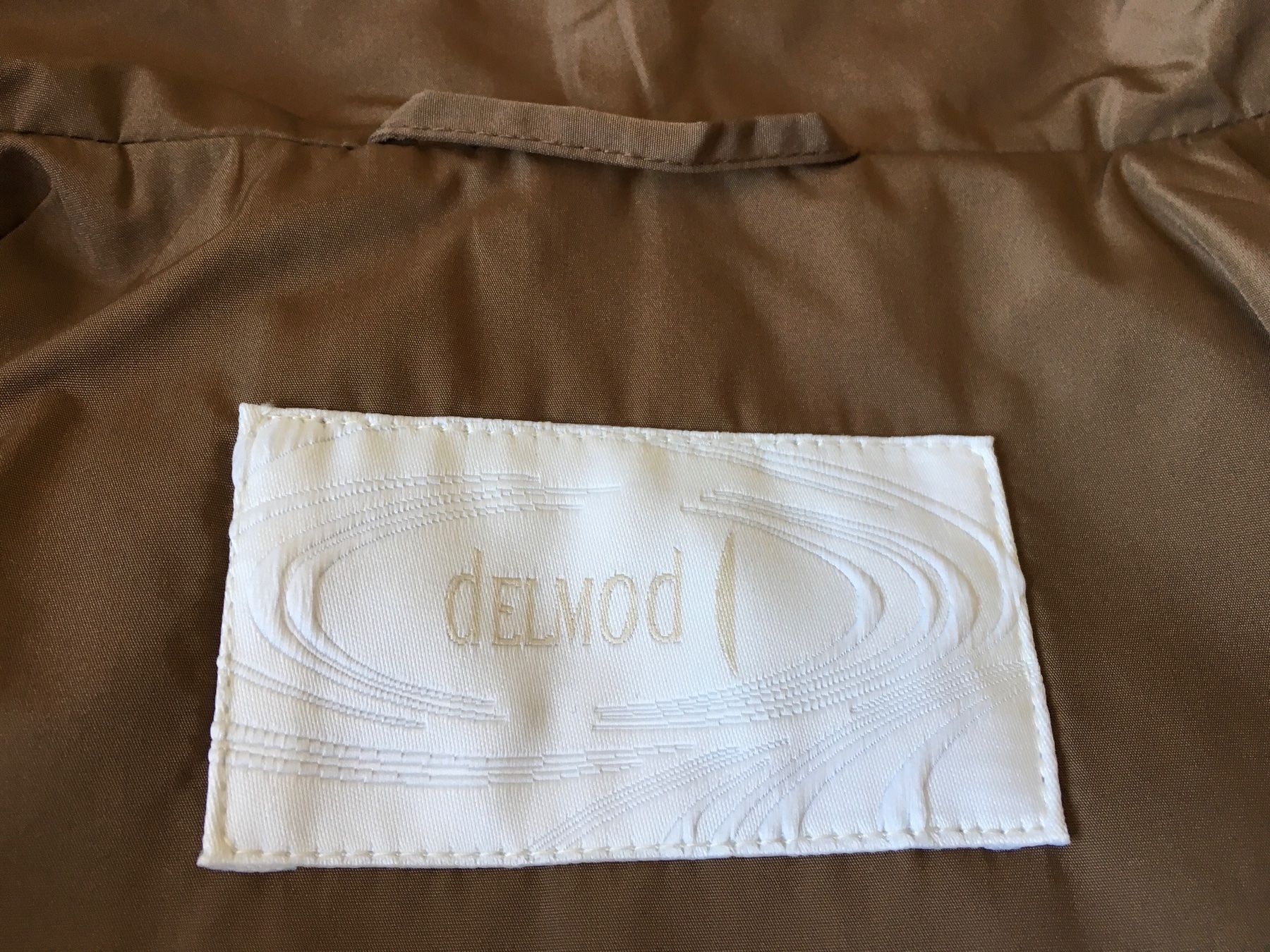 Giacche: Neue, rehbraune edle Windjacke, Grösse 40 – Nuovo (secondo la descrizione) da Bern venduto da Smile-2707 4