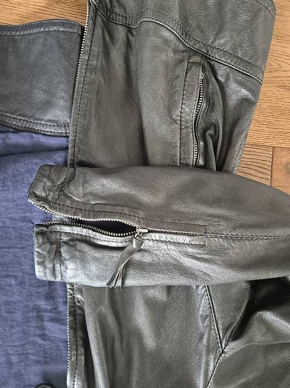Giacche: LEDER Jacke schwarz, Gr. 38 – Usato da Buchrain venduto da chrigebrunner 2