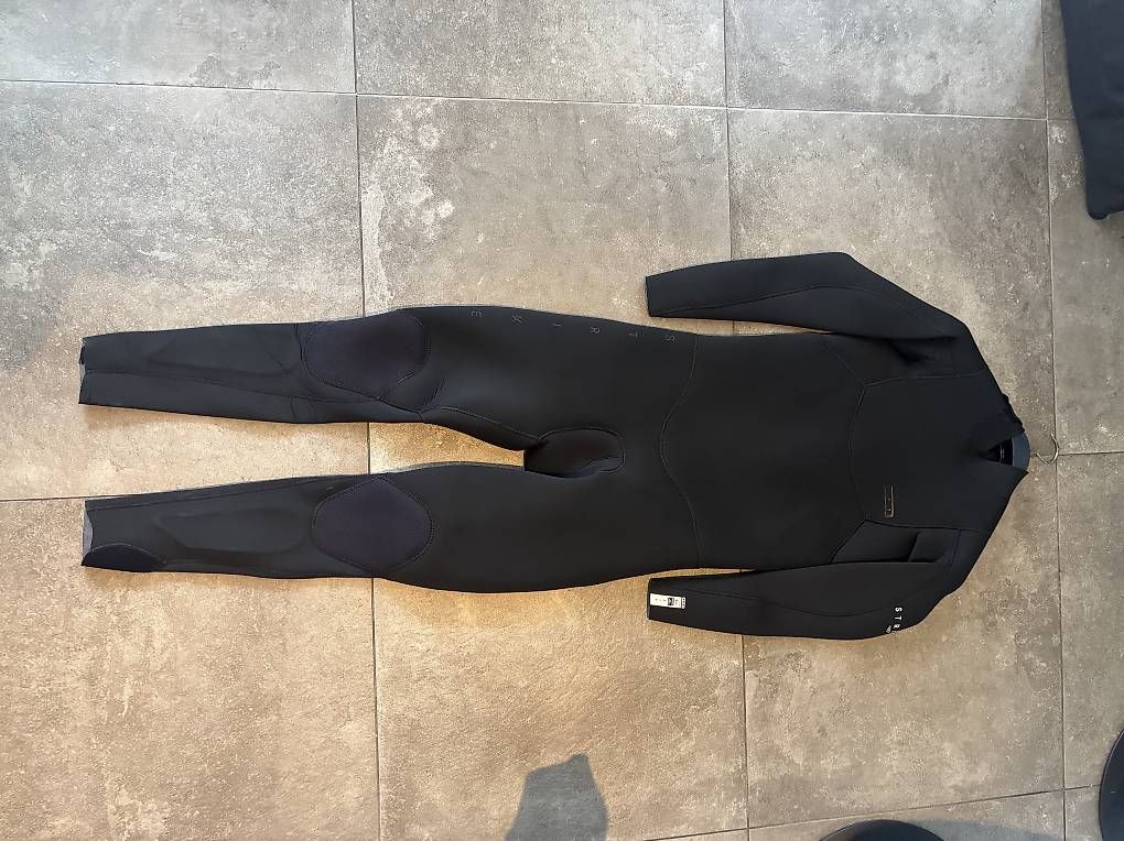 North Kite: Kitesurfing equipement new – D'occasion à Vessy par dolphintower 3