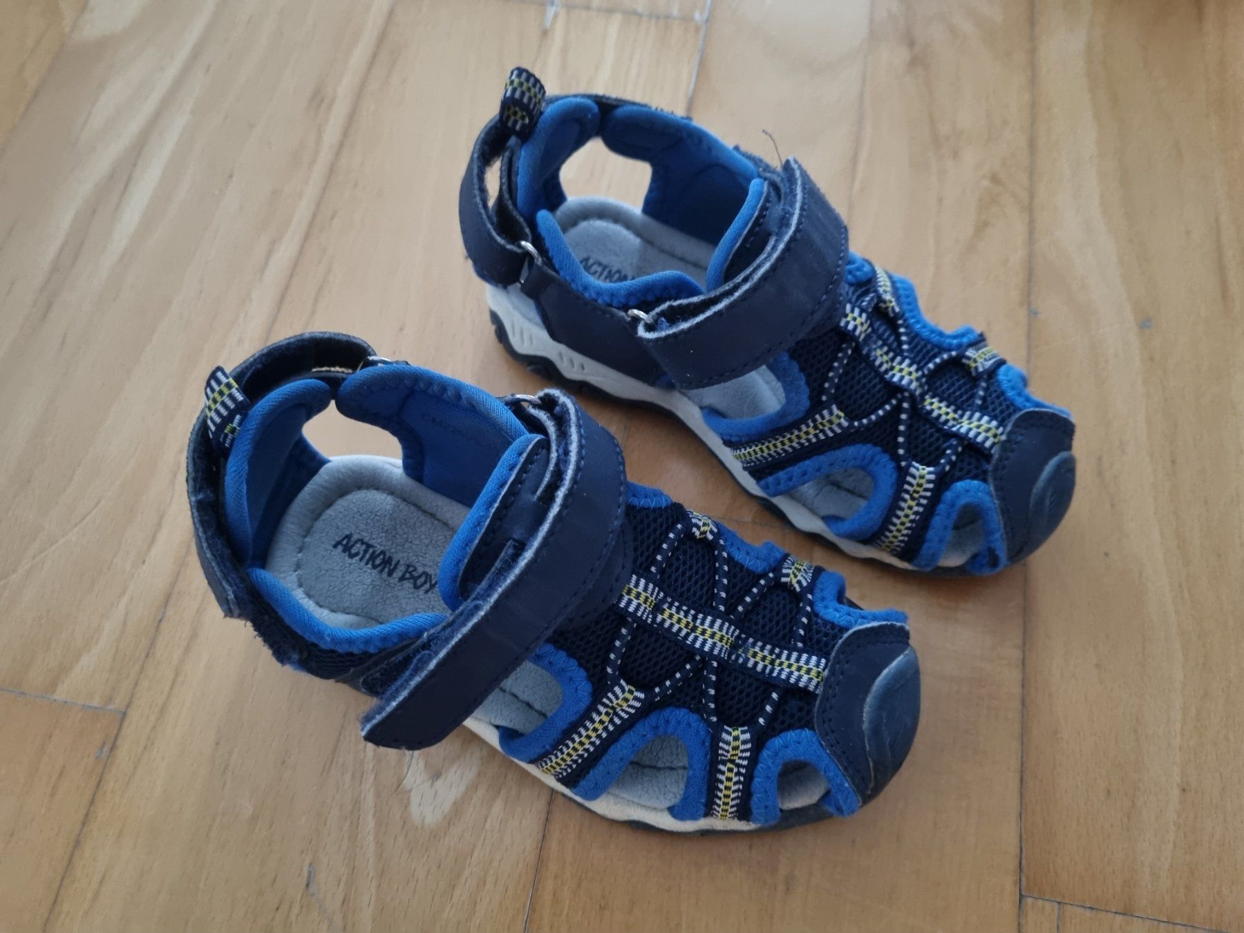 Scarpe per ragazzi: Action Boy Sandalen Kobalt Gr 25 – Usato da Bäch SZ venduto da cri_87ts